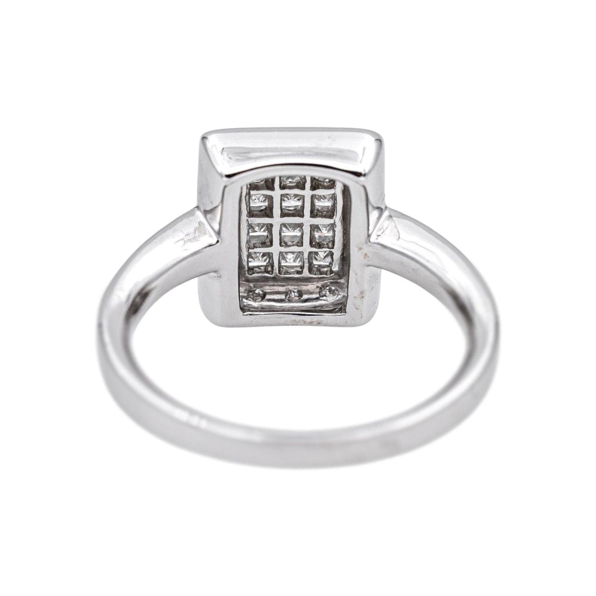 Bague Pavée en or blanc et diamants - Castafiore