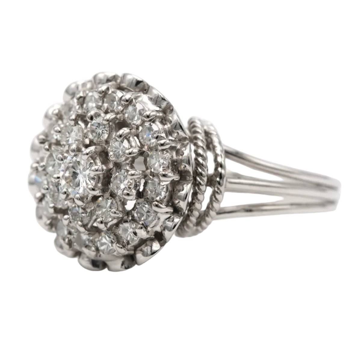 Bague Pavée en or blanc et diamants - Castafiore