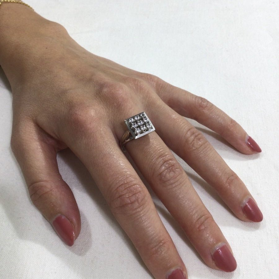 Bague Pavée en or blanc et diamants - Castafiore