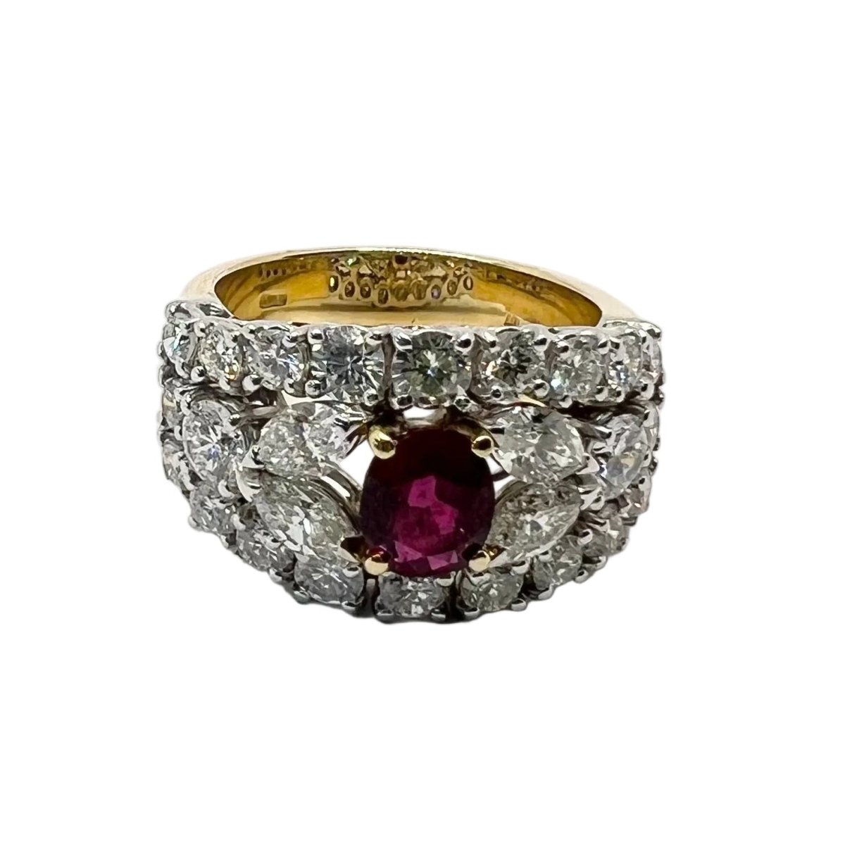 Bague Pavée en or blanc, or jaune, rubis et diamants - Castafiore