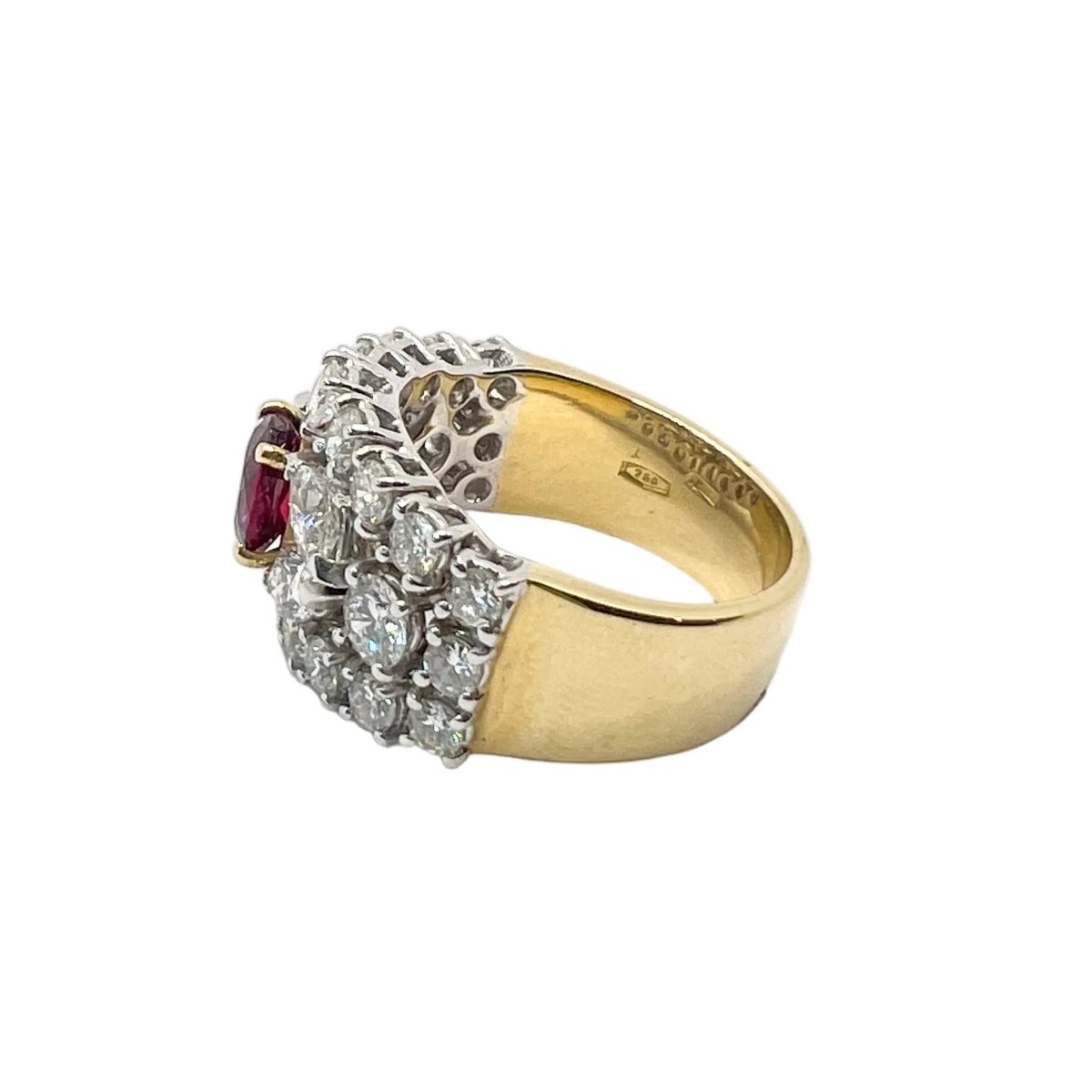 Bague Pavée en or blanc, or jaune, rubis et diamants - Castafiore