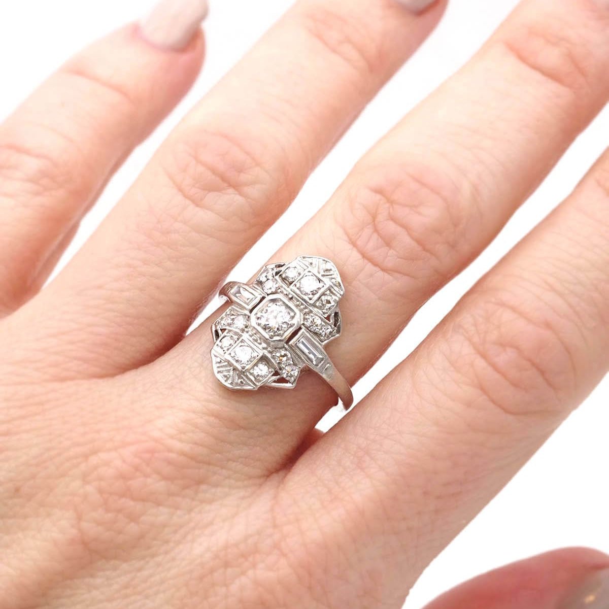 Bague Pavée en or blanc, platine et diamants - Castafiore