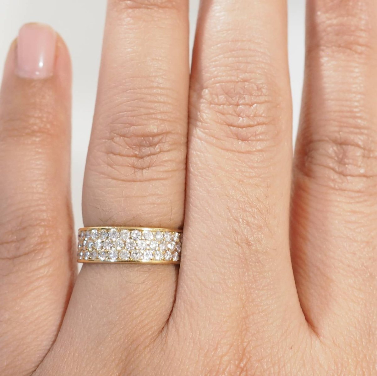 Bague Pavée en or jaune et diamants - Castafiore