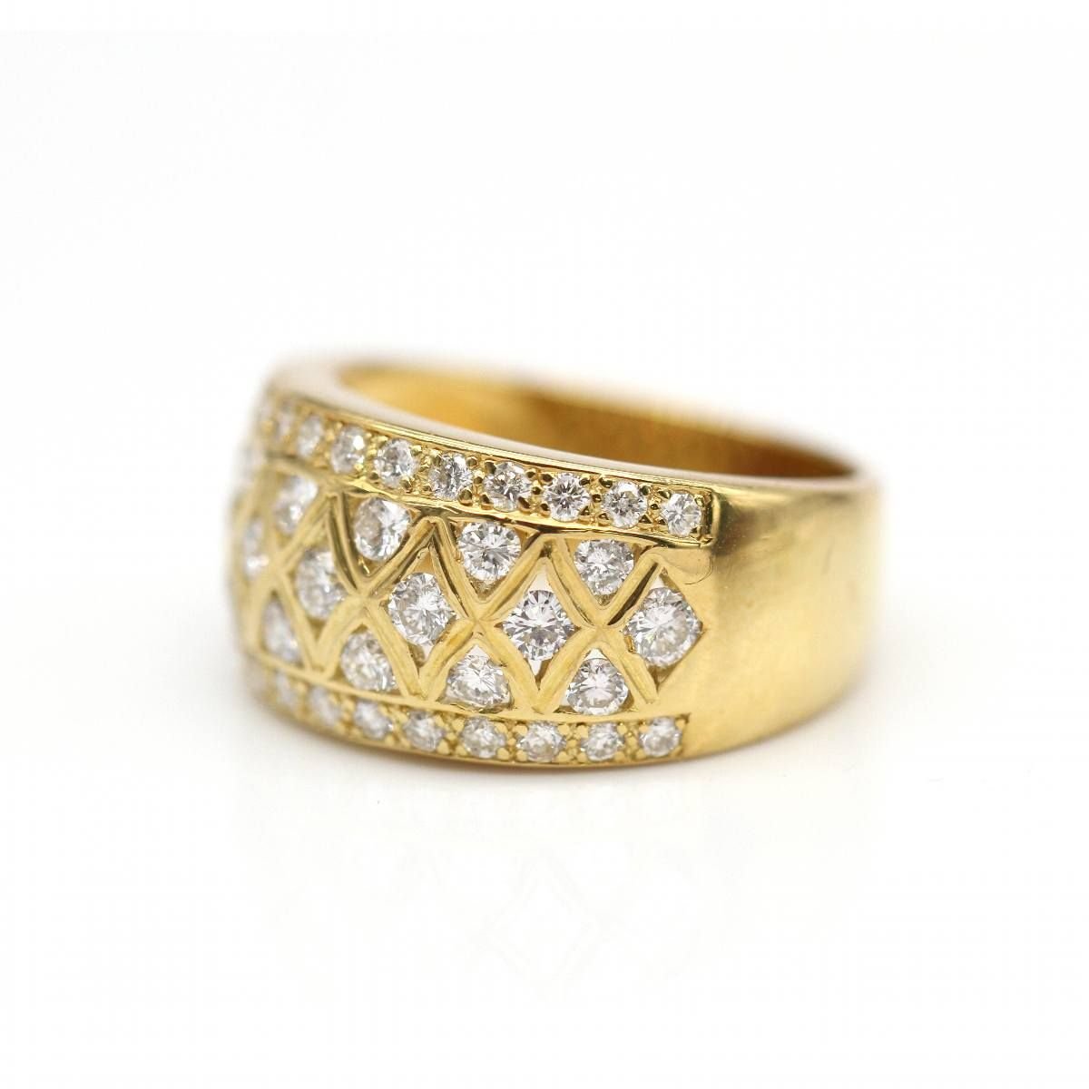Bague Pavée en or jaune et diamants - Castafiore