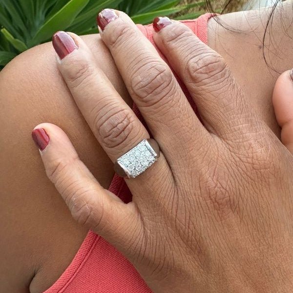 Bague Pavée en platine et diamants - Castafiore