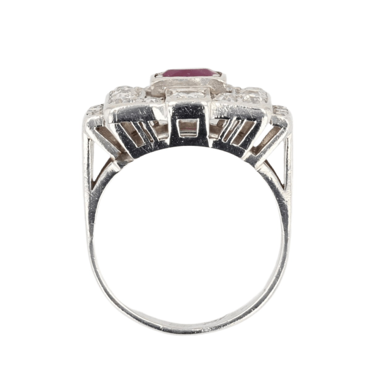 Bague Pavée en platine, rubis et diamants - Castafiore