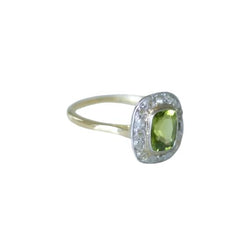 Bague péridot entourage diamants - Castafiore