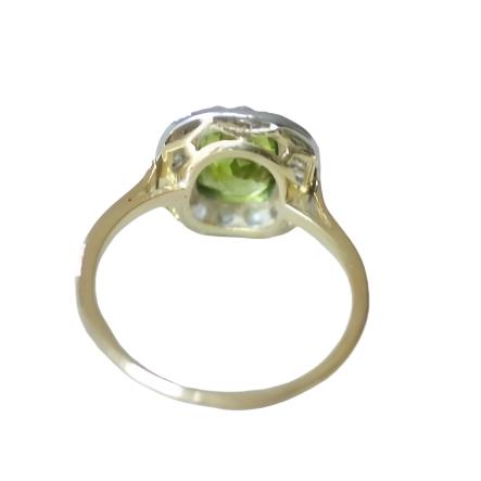 Bague péridot entourage diamants - Castafiore