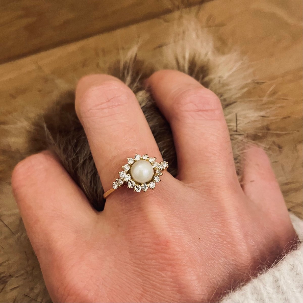 Bague perle et diamants en or jaune - Castafiore