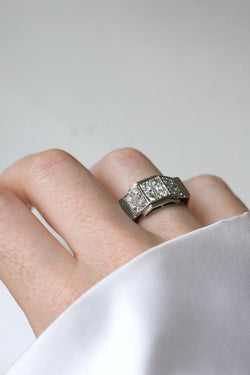 Bague Plans Art Deco Escalier Diamants sur Platine - Castafiore