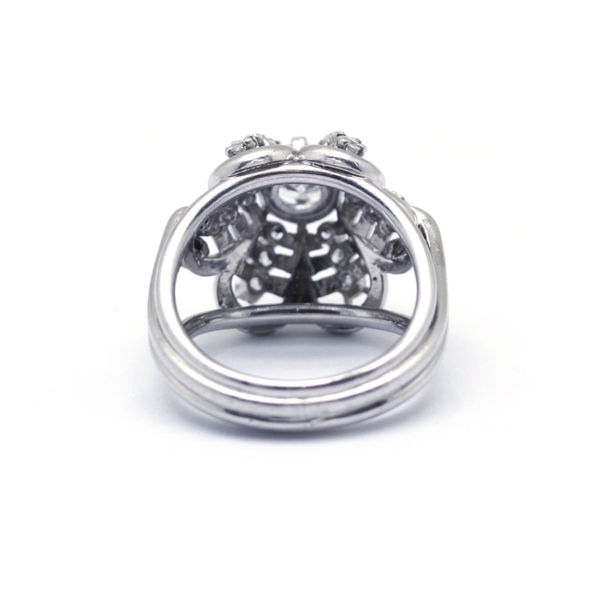 Bague - Platine et diamants - Castafiore