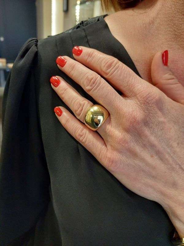 Bague Poiray jonc en or jaune - Castafiore