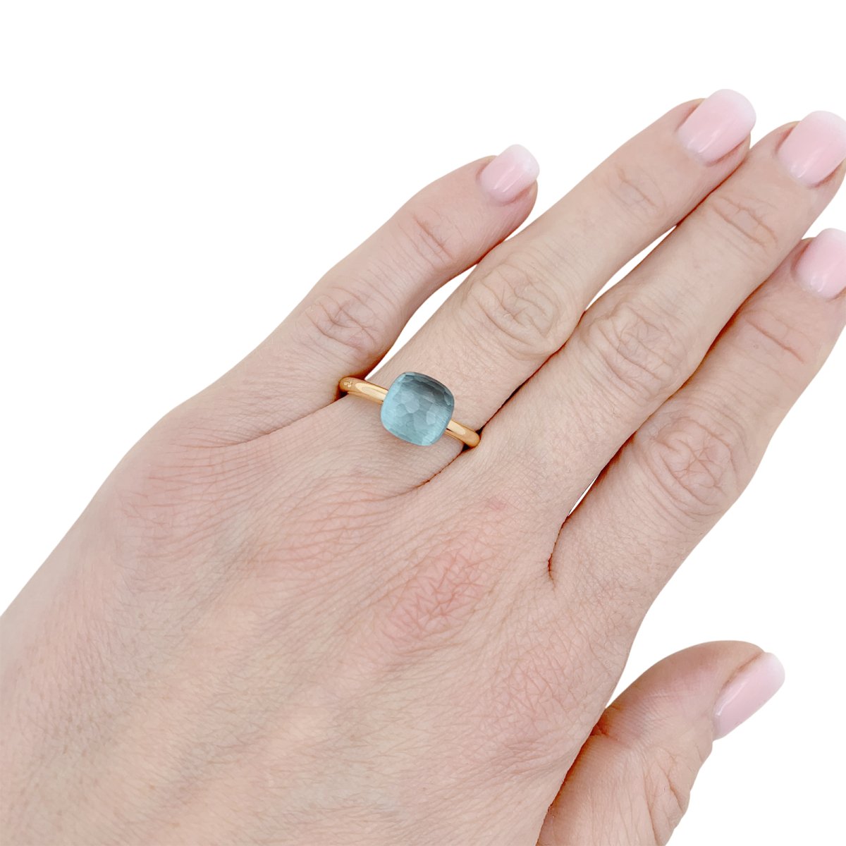 Bague Pomellato, "Nudo Petit", or rose, or blanc, topaze bleue. - Castafiore