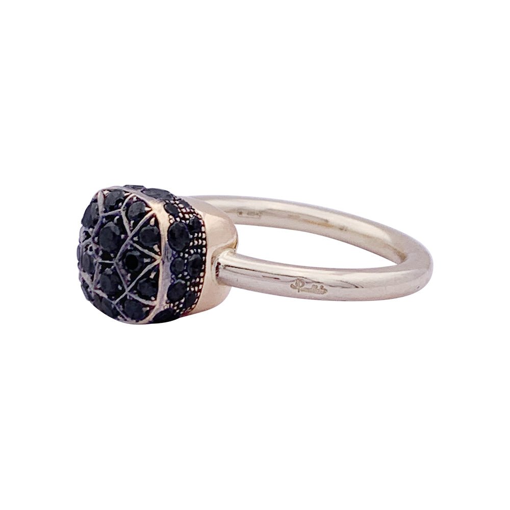 Bague Pomellato, "Nudo Solitaire", deux ors, diamants traités noirs. - Castafiore
