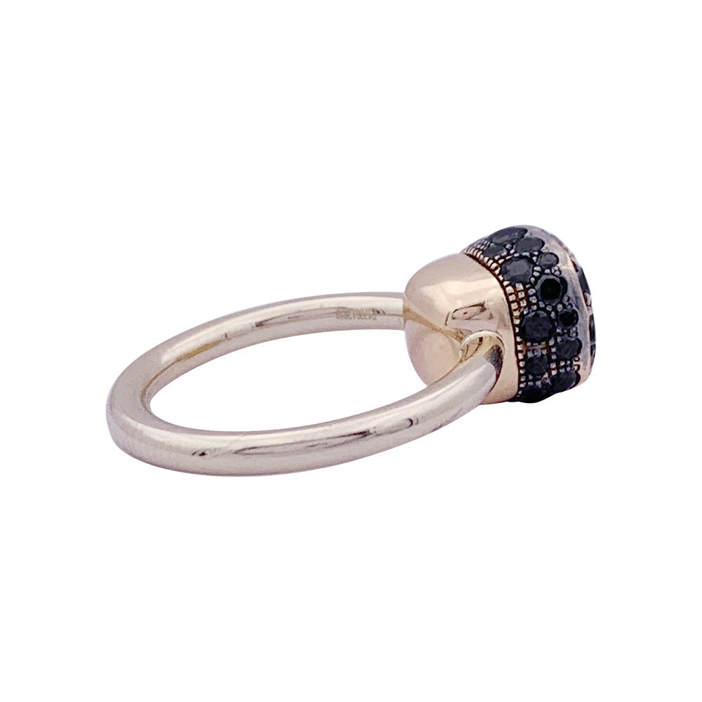 Bague Pomellato, "Nudo Solitaire", deux ors, diamants traités noirs. - Castafiore