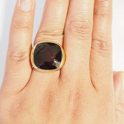 Bague POMELLATO "Victoria" en or jaune et grenat - Castafiore
