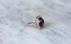 Bague Pompadour Cabochon Améthyste et Diamants - Castafiore