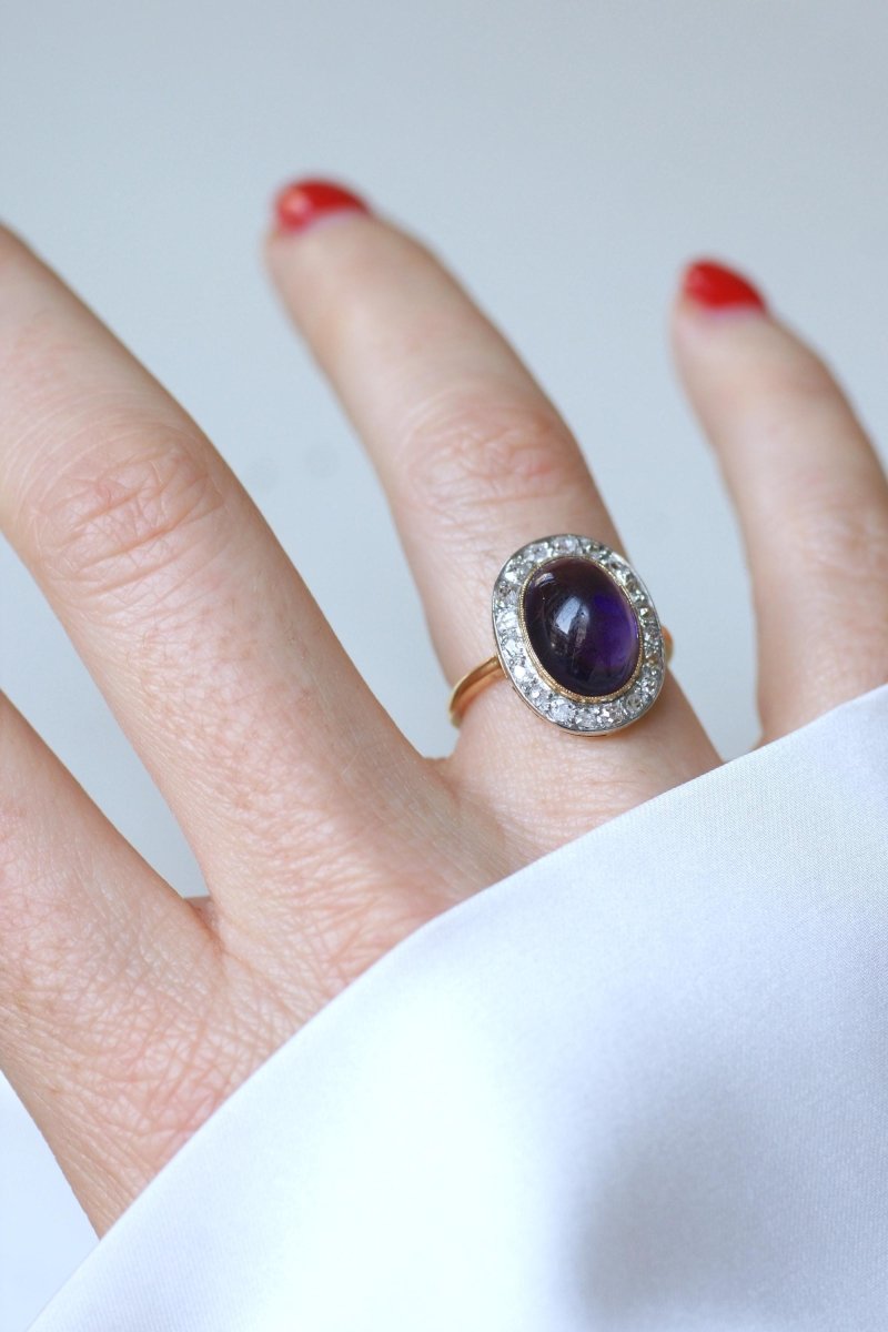 Bague Pompadour Cabochon Améthyste et Diamants - Castafiore