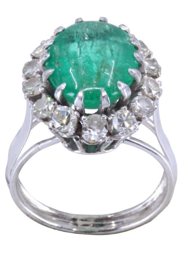 Bague pompadour émeraude et diamants en or blanc - Castafiore