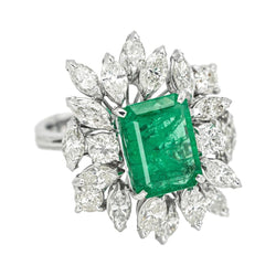 Bague Pompadour en or blanc, émeraude et diamants - Castafiore