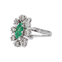 Bague Pompadour en or blanc, émeraude et diamants - Castafiore