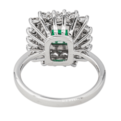 Bague Pompadour en or blanc, émeraude et diamants - Castafiore