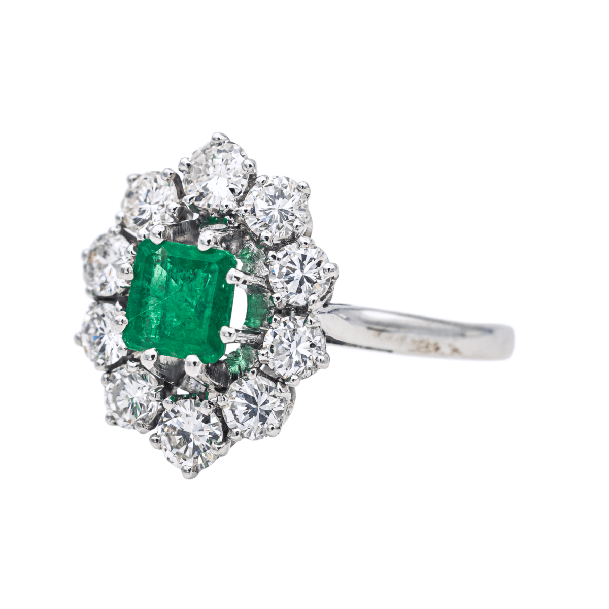 Bague Pompadour en or blanc, émeraude et diamants - Castafiore