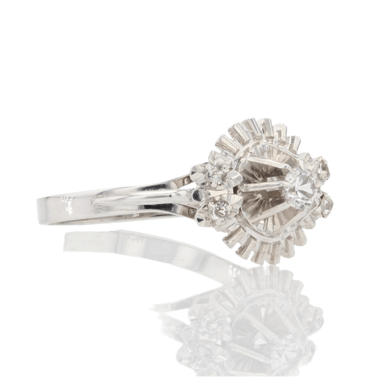 Bague Pompadour en or blanc et saphirs - Castafiore