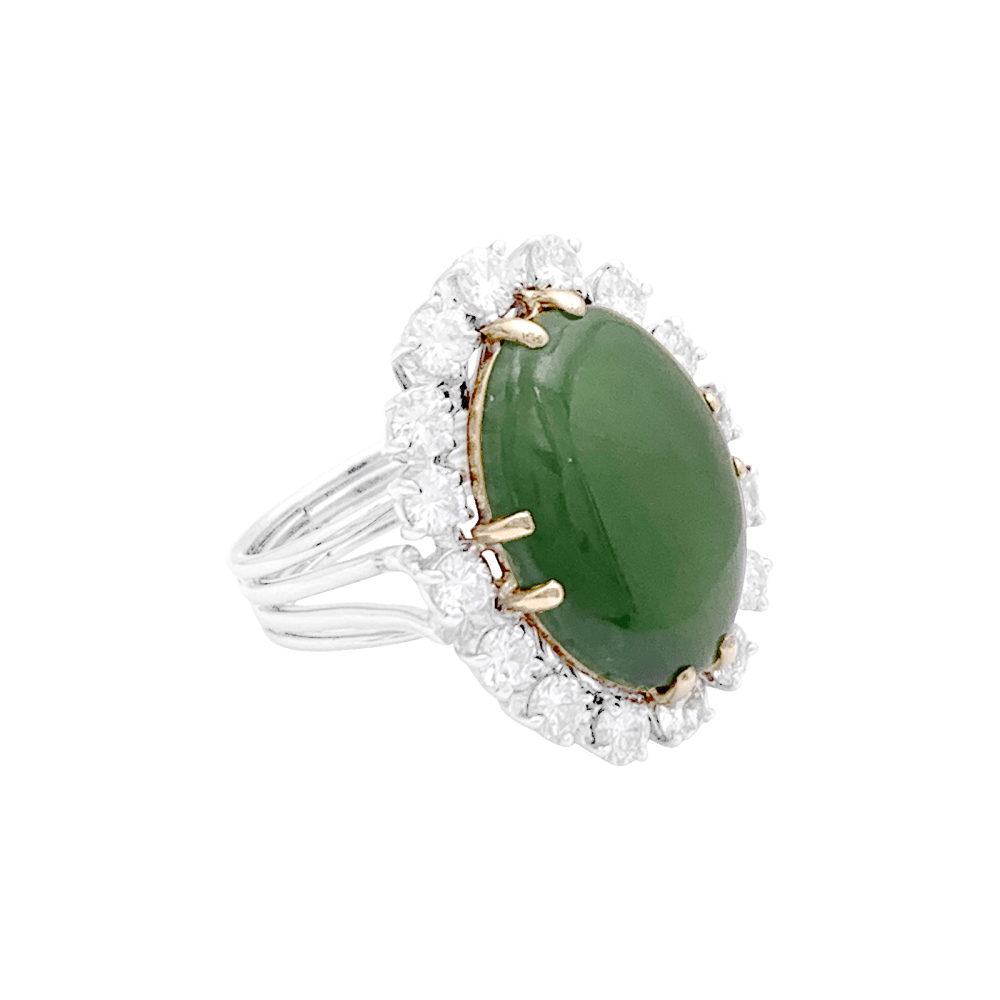 Bague Pompadour en or blanc, jade et diamants - Castafiore