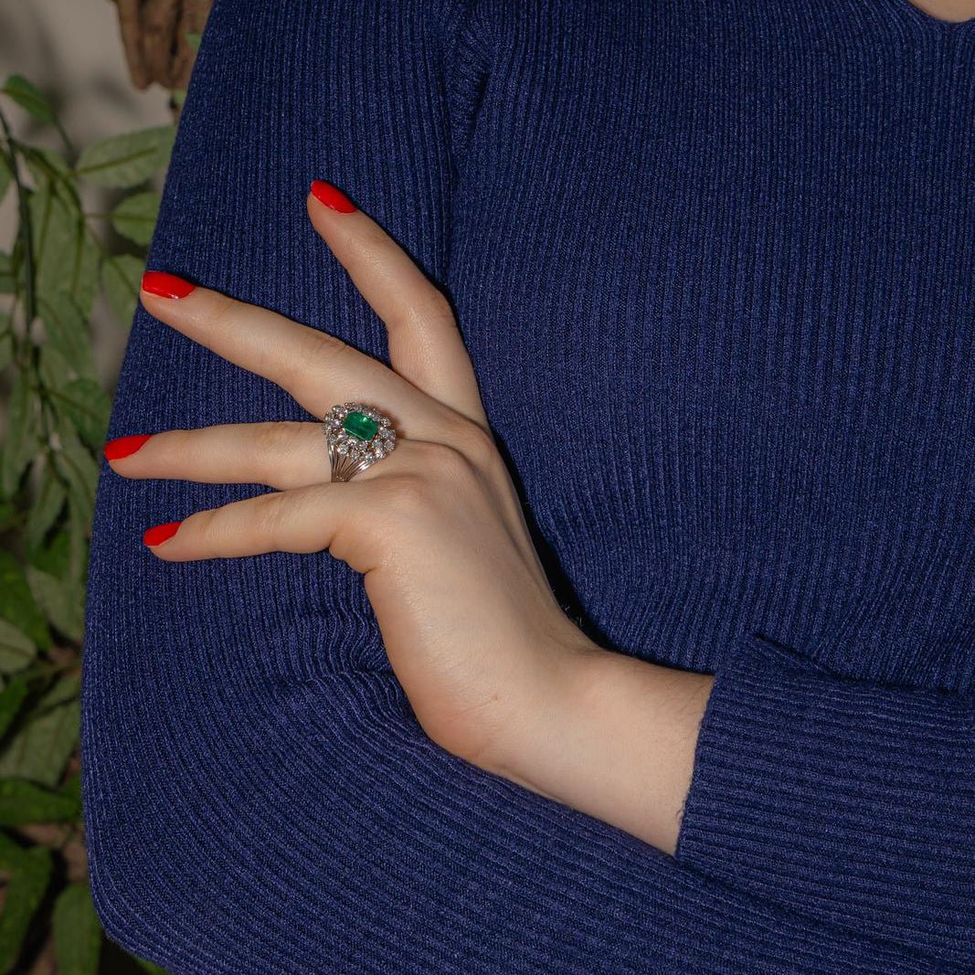 Ring Pompadour White gold Emerald