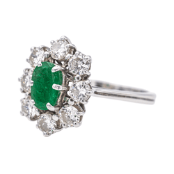 Bague Pompadour en or blanc, platine, émeraude et diamants - Castafiore