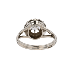 Bague Pompadour en or blanc, platine et diamant - Castafiore
