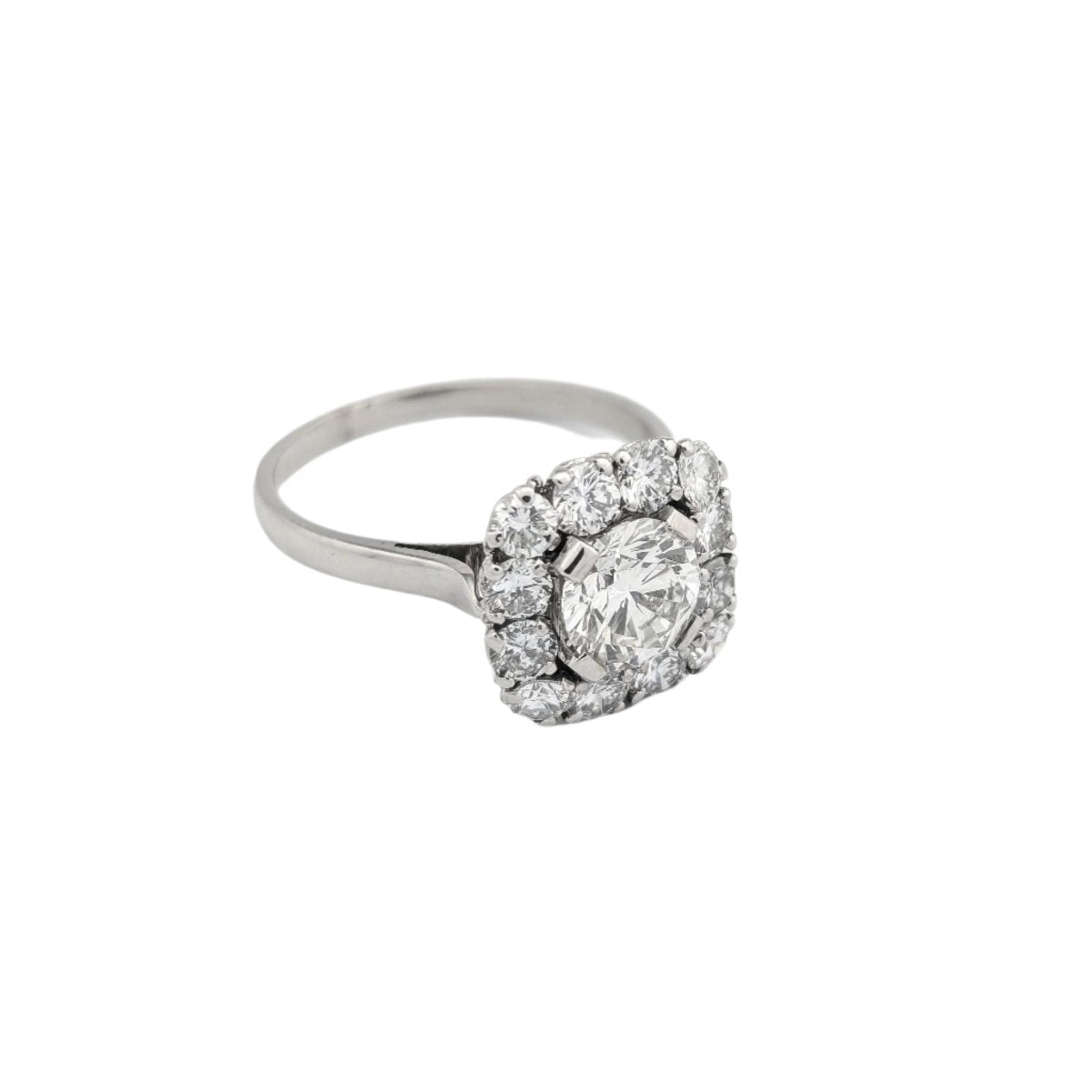 Bague Pompadour en or blanc, platine et diamants - Castafiore