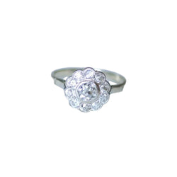 Bague Pompadour en or blanc, platine, et diamants - Castafiore