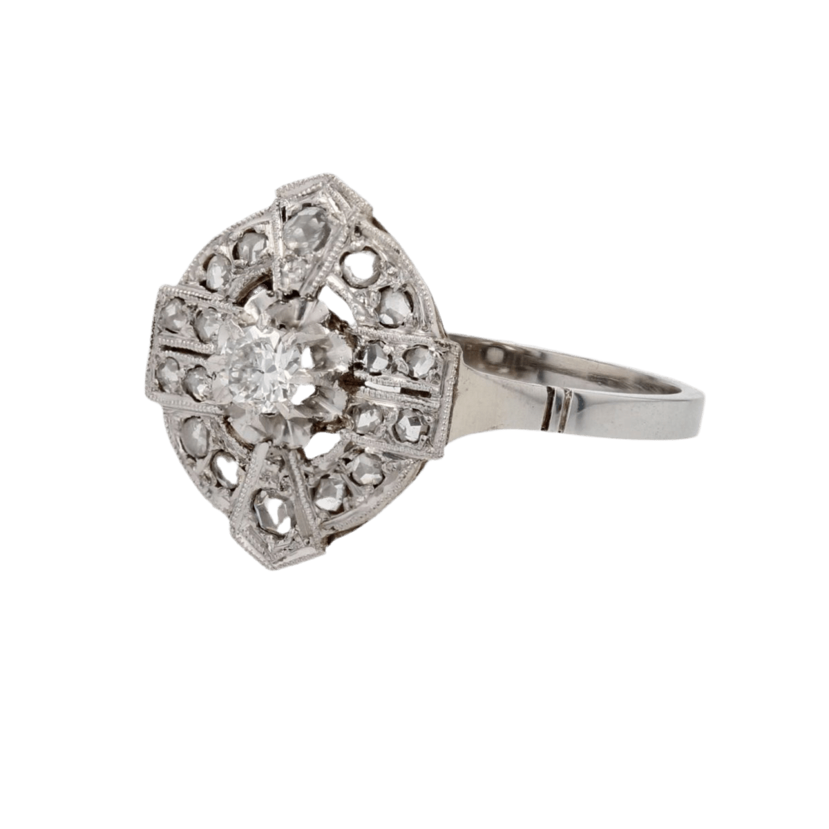 Bague Pompadour en or blanc, platine et diamants - Castafiore