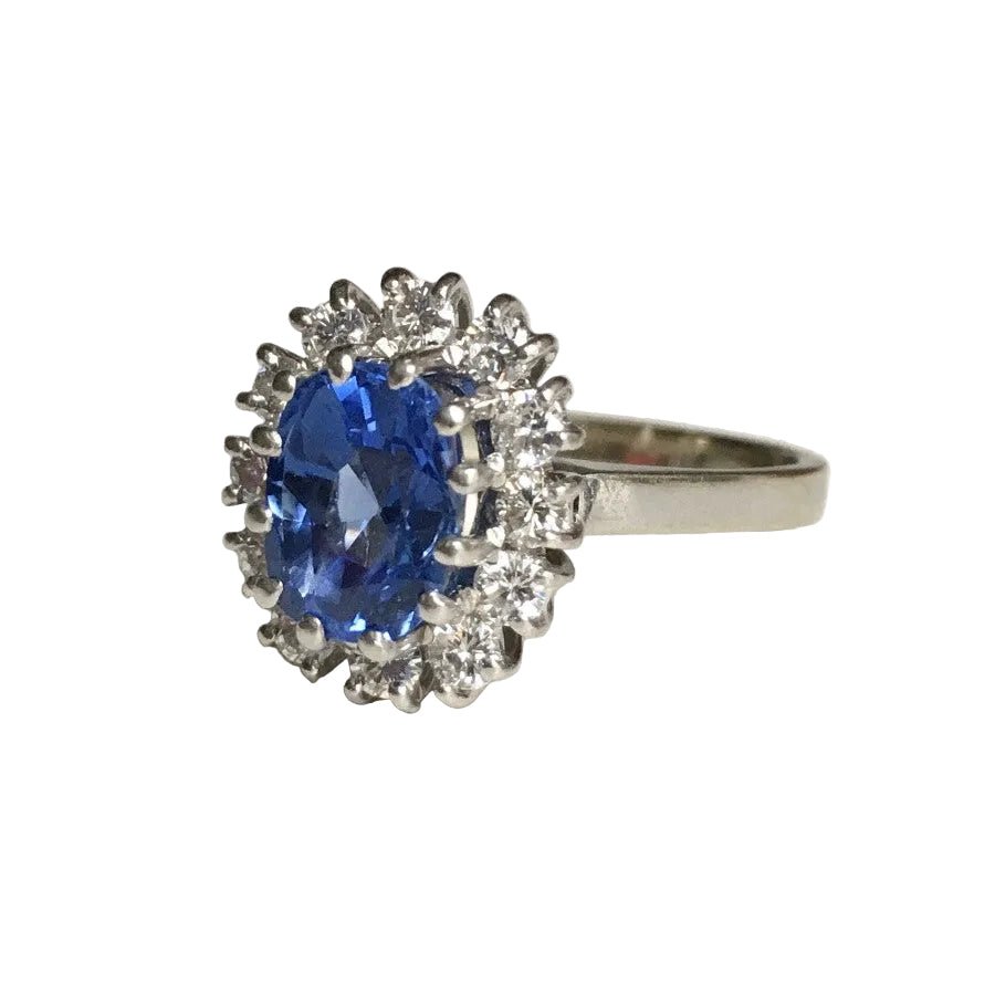 Bague Pompadour en or blanc, platine, saphir, et diamants - Castafiore