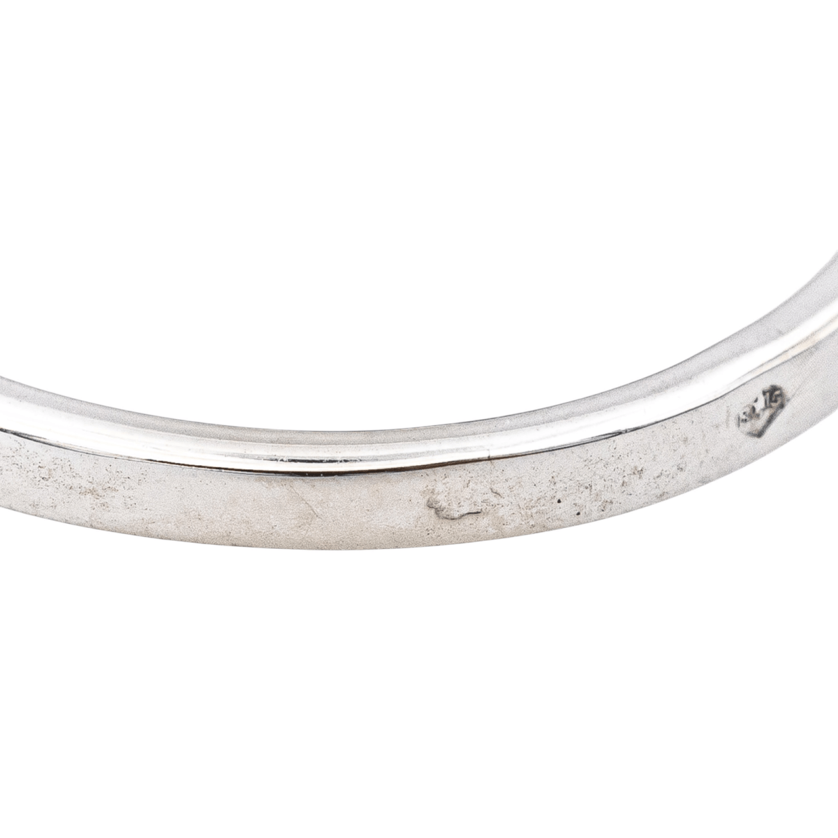 Bague Pompadour en or blanc, saphir et diamants - Castafiore