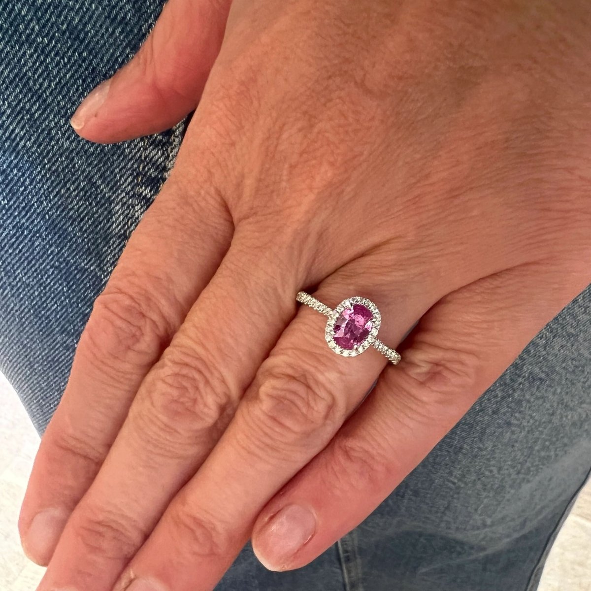 Bague Pompadour en or blanc, saphir et diamants - Castafiore