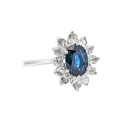 Bague Pompadour en or blanc, saphir et diamants - Castafiore