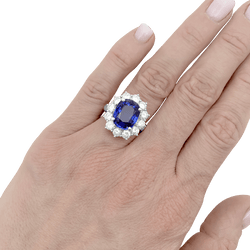 Bague "Pompadour" en or blanc, saphir et diamants - Castafiore