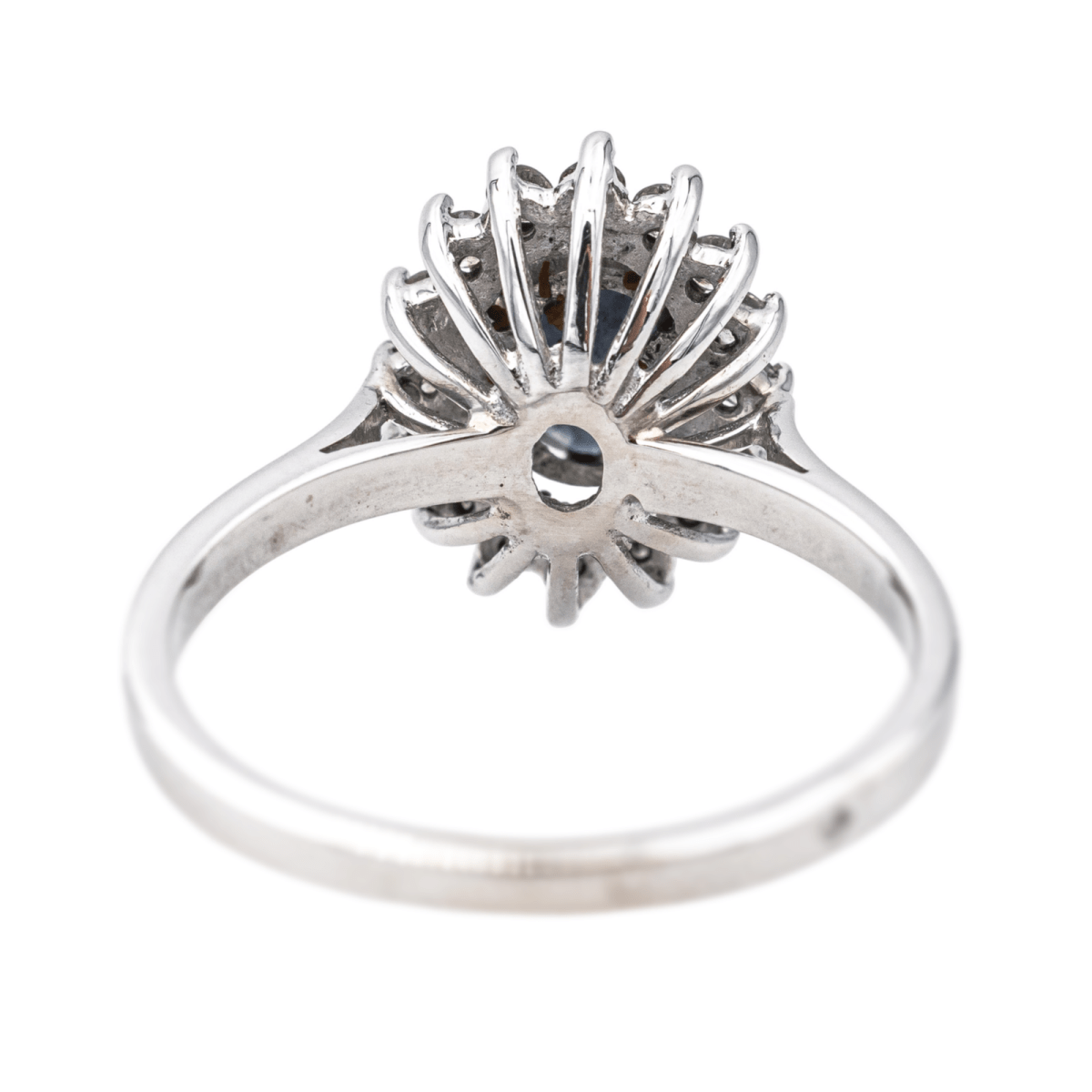 Bague Pompadour en or blanc, saphir et diamants - Castafiore