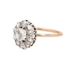 Bague Pompadour en or jaune et diamants - Castafiore