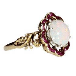 Bague Pompadour en or jaune, opale et rubis - Castafiore