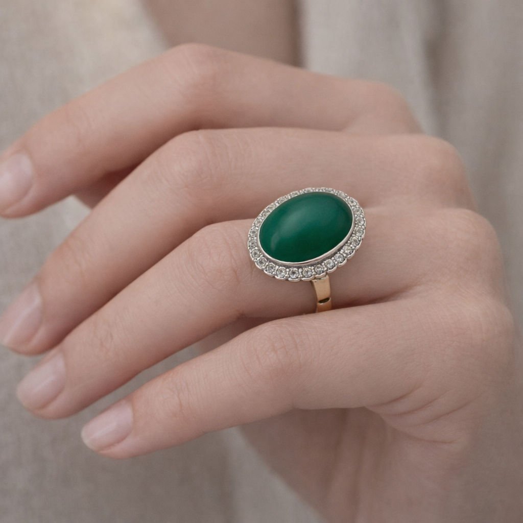 Bague Pompadour en or jaune, or blanc, jade et diamants - Castafiore