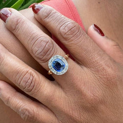 Bague Pompadour en or jaune, or blanc, saphir et diamants - Castafiore