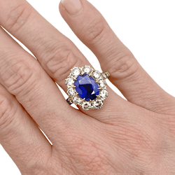 Bague Pompadour en or jaune, or blanc, saphir et diamants - Castafiore