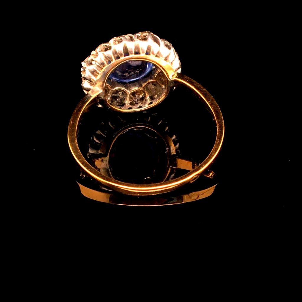 Bague Pompadour en or jaune, or blanc, saphir, et diamants - Castafiore