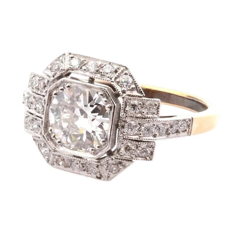 Bague Pompadour en or jaune, platine et diamants - Castafiore