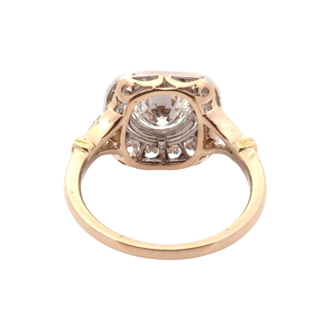 Bague Pompadour en or jaune, platine et diamants - Castafiore