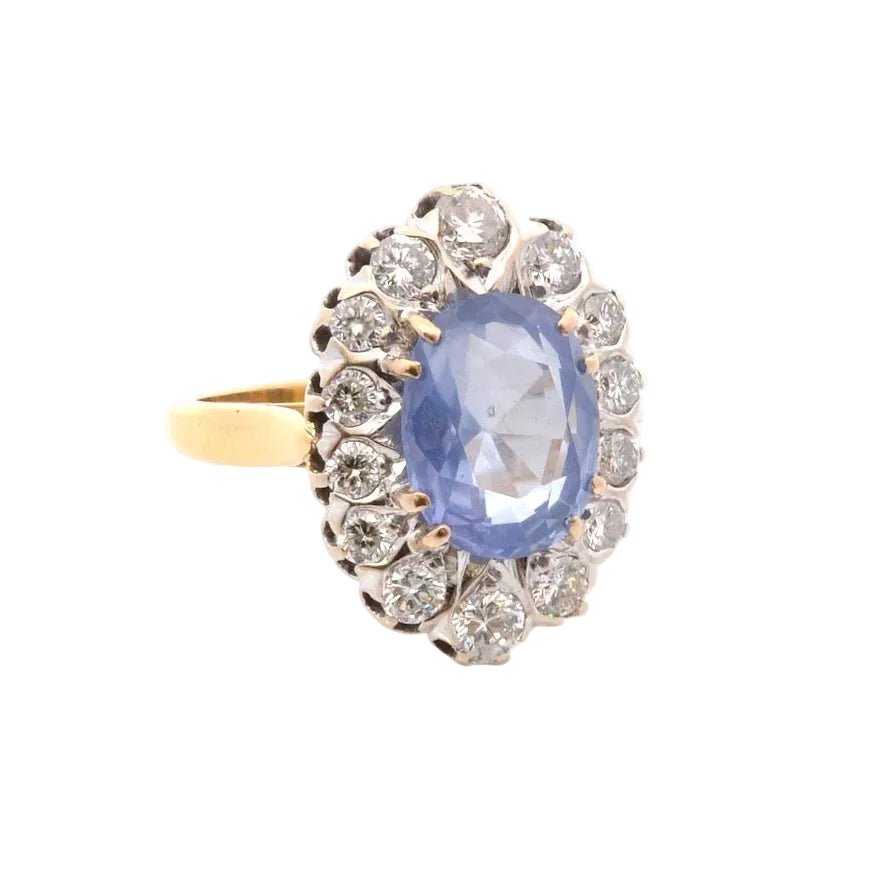 Ring vintage sapphire of 4.43cts and diamonds